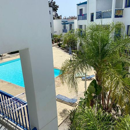 Beautiful 2Bedroom With The Pool 파포스 외부 사진