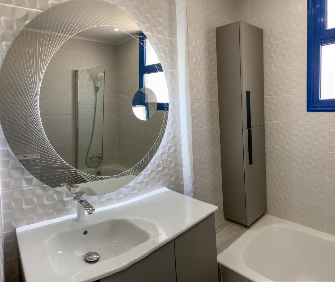 Beautiful 2Bedroom With The Pool 파포스 외부 사진