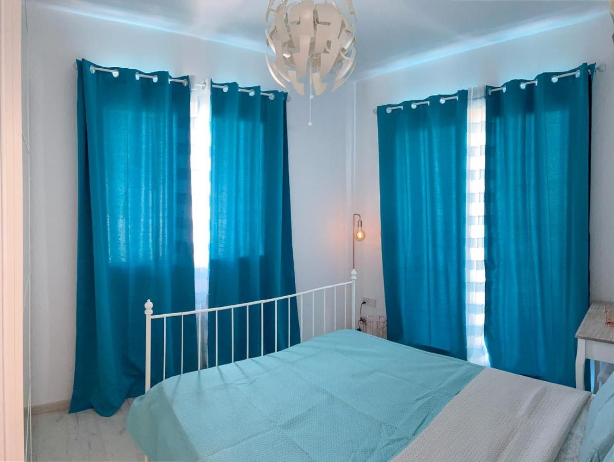 Beautiful 2Bedroom With The Pool 파포스 외부 사진