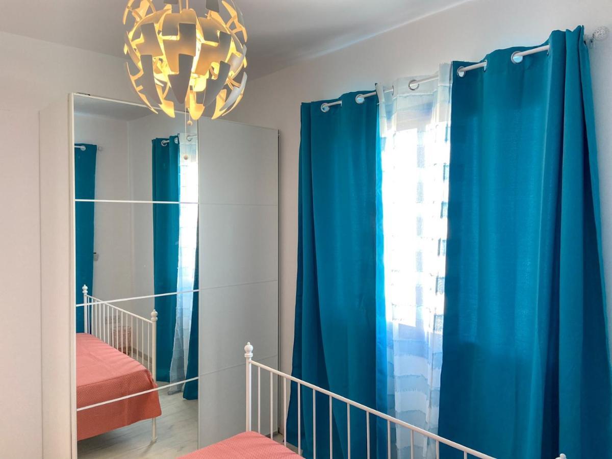 Beautiful 2Bedroom With The Pool 파포스 외부 사진