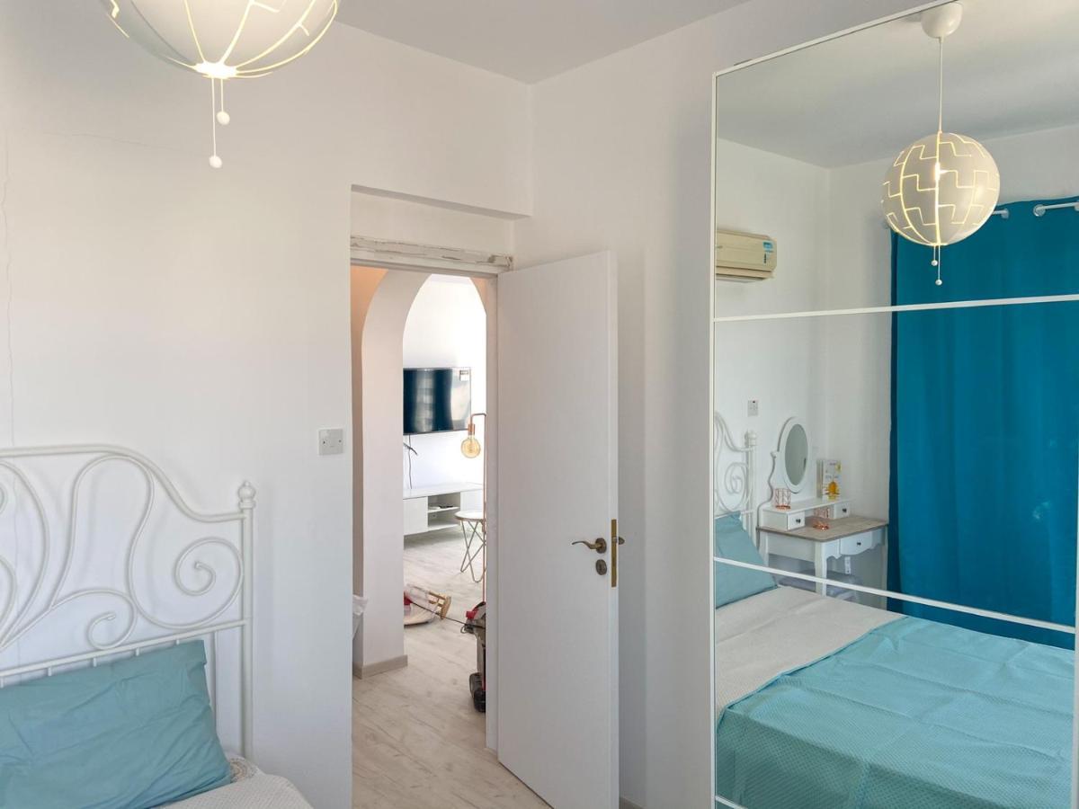Beautiful 2Bedroom With The Pool 파포스 외부 사진